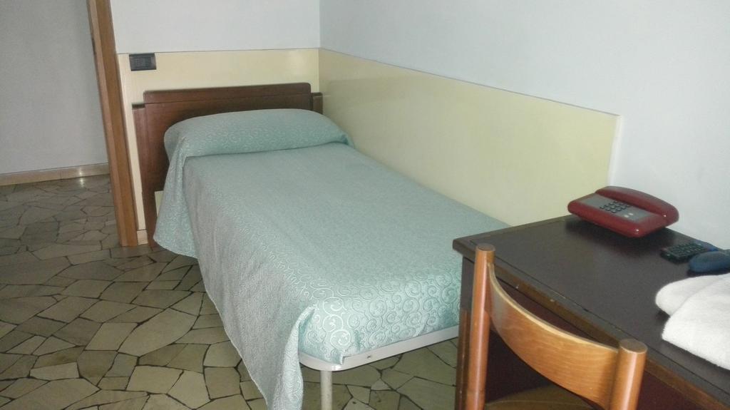 Hotel Mira Varese Phòng bức ảnh